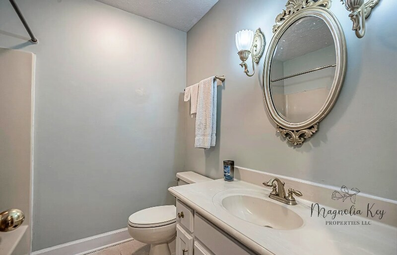 Building Photo - 803 Berrywood Ct