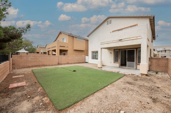 Building Photo - 3 bedroom - 2 story home located in 89141