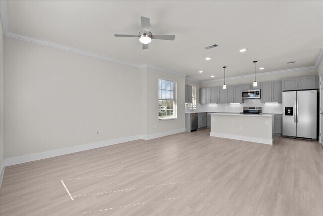 Building Photo - 540 Hobbs Rd