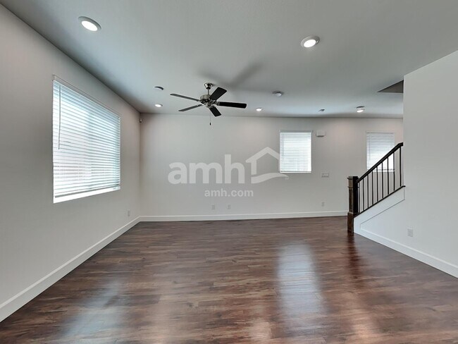 Building Photo - 4832 Blushing Star St