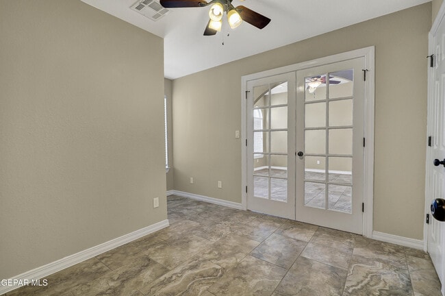 Building Photo - 11265 Acoma St