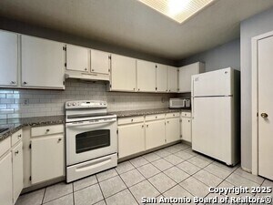 Building Photo - 7619 Alverstone Way