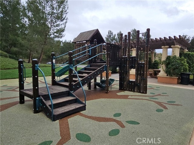 Building Photo - 65 Sacred Path