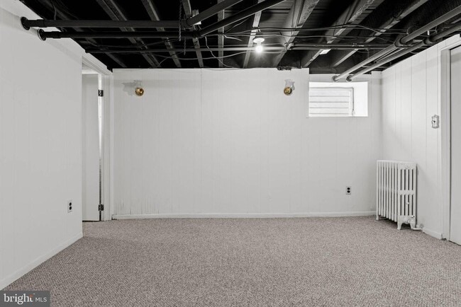 Building Photo - 137 Kenilworth Rd