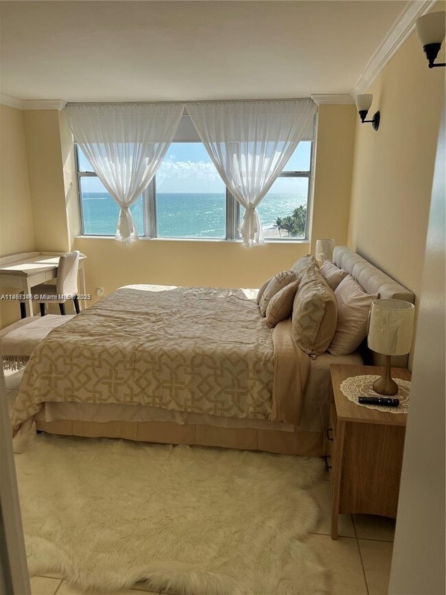 Building Photo - 3180 S Ocean Dr