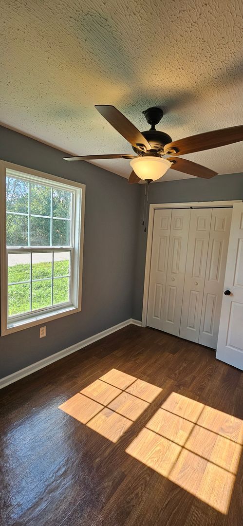 Building Photo - Spacious Home for Rent!