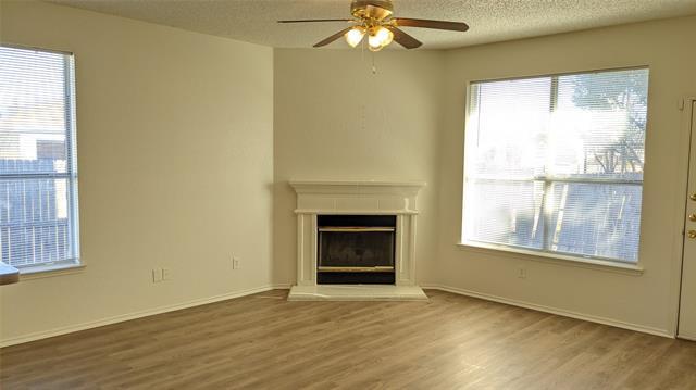 Building Photo - 7216 Park Creek Cir W