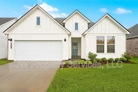 Building Photo - 40341 Cara Mae St