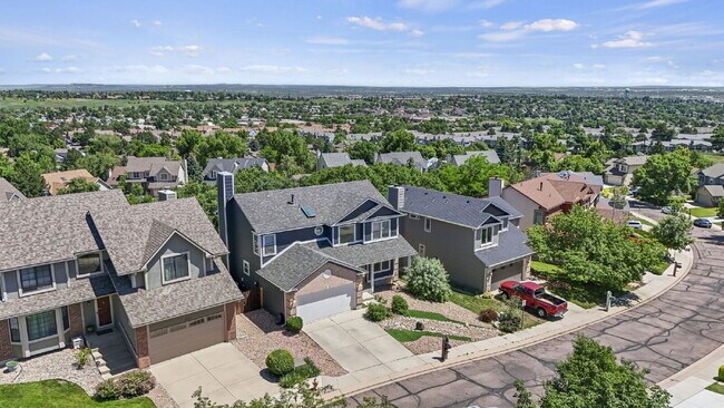 Building Photo - 5-Bedroom Home in D12 with Open Space View...