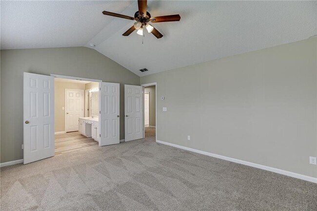 Building Photo - 305 Leatherman Ct