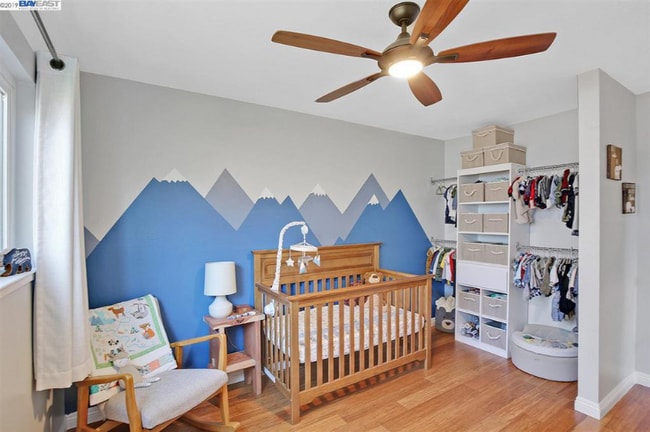 Building Photo - 4833 Primrose Ln