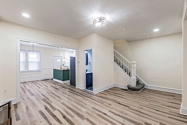 Building Photo - 3 bedroom, 1.5 bath, newly renovated home in Wilmington, DE