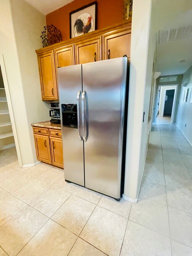 Building Photo - 11064 S Camino San Clemente
