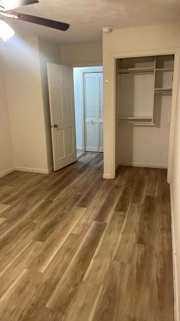 Building Photo - 504 W South