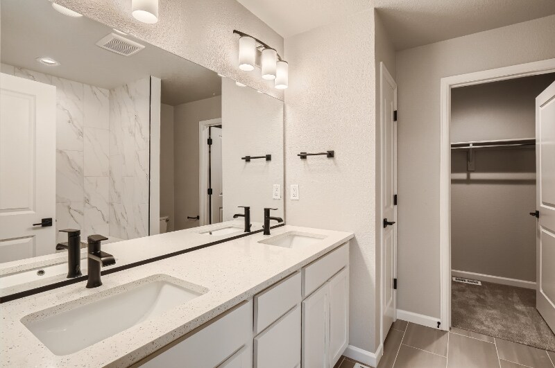Building Photo - 2520 Brookstone Dr