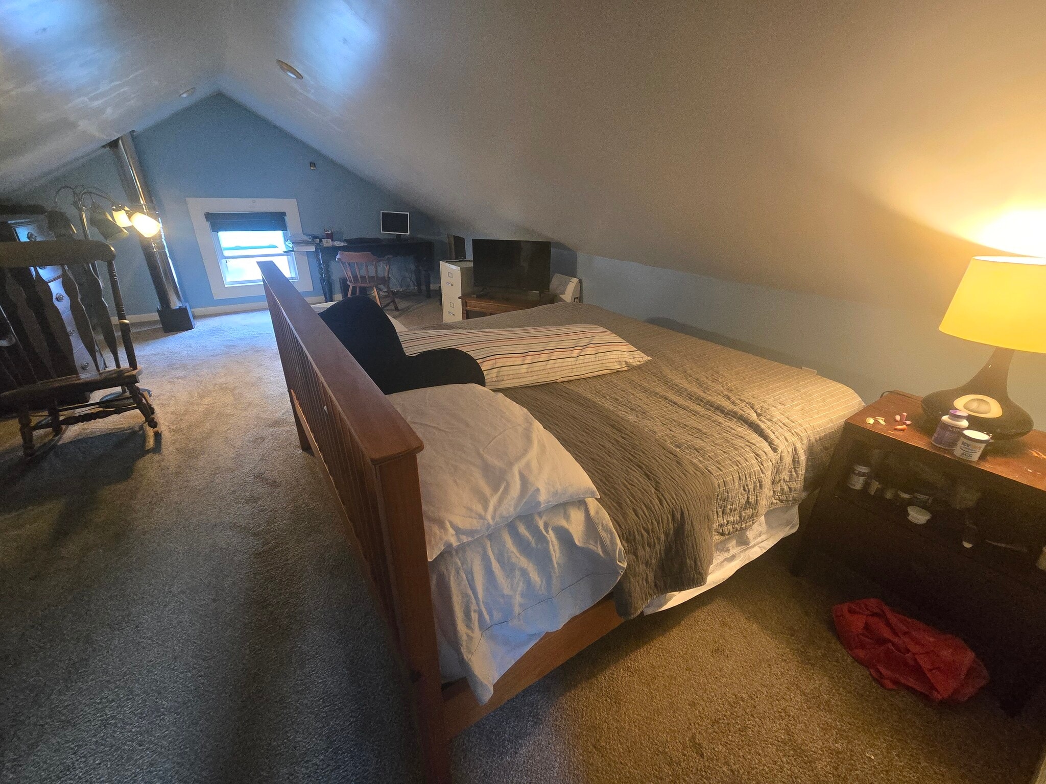 upstairs bedroom pic 3 - 5408 Main St