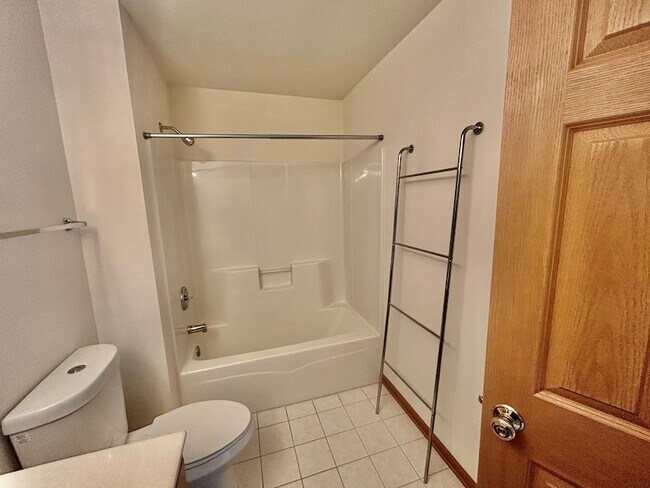 Building Photo - 2482 Stoughton Cir
