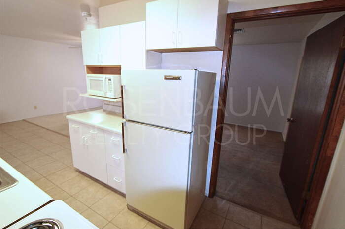 Building Photo - 1014 N Pueblo Dr