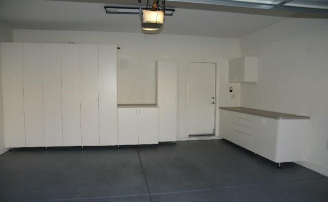 Building Photo - 389 Foster Springs Rd