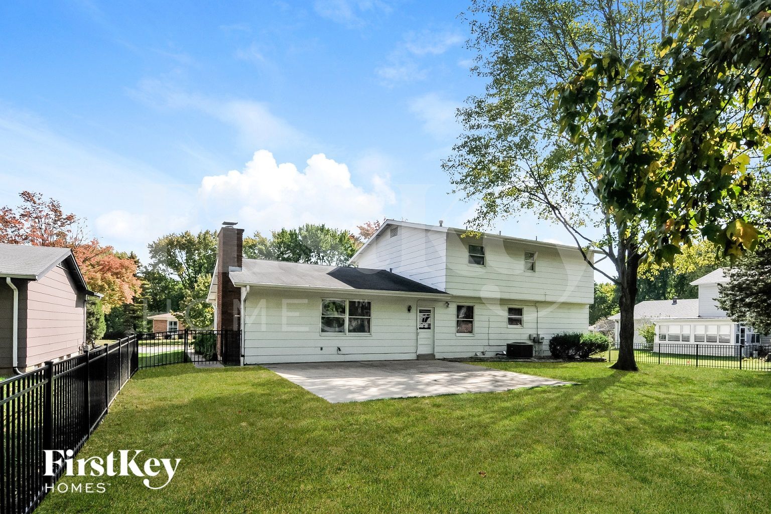 Building Photo - 1005 Lancaster Dr