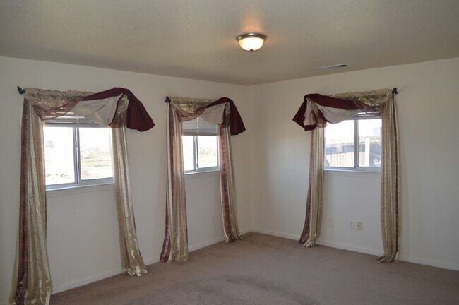 Bedroom 3 - 15290 Sunset Dr