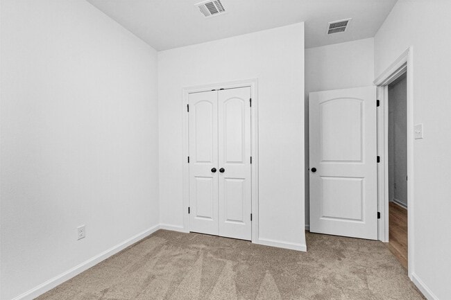 Building Photo - 40700 Pessi Rd