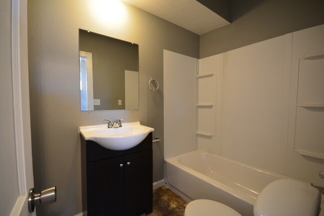 Building Photo - REMODELED 4 Bedroom, 2 Bath Home, 1 Block from DOLING PARK