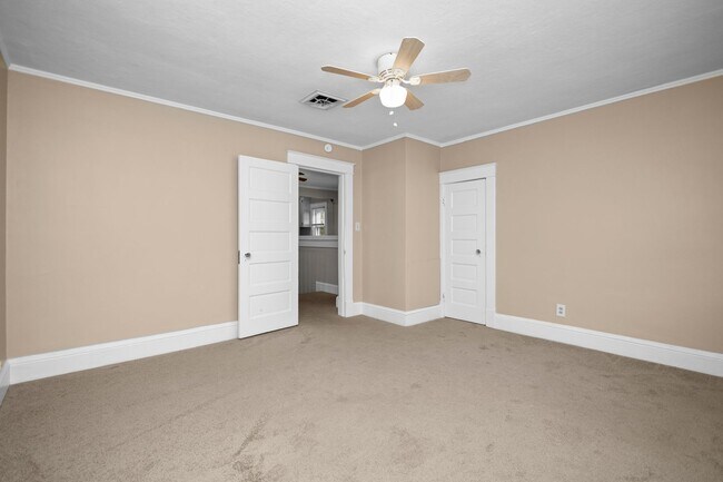 Building Photo - 437 Connecticut Ave