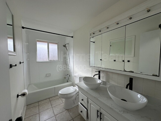 Building Photo - 765 Grant Ave