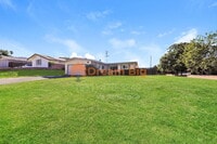 Building Photo - 652 Massachusetts Ave