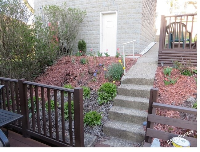 Building Photo - 4317 Ludwick St