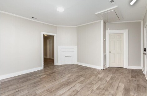 Building Photo - 105 S Elm St