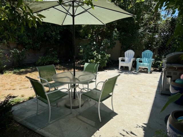 Building Photo - 6828 Ponce Ave