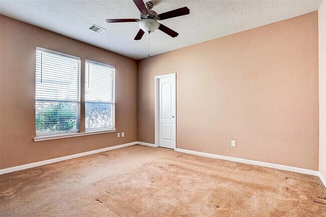 Building Photo - 907 Aft Valley Dr