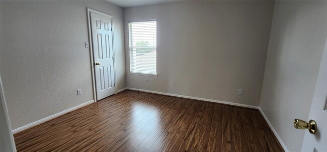 Building Photo - 9710 Fieldbloom Ln