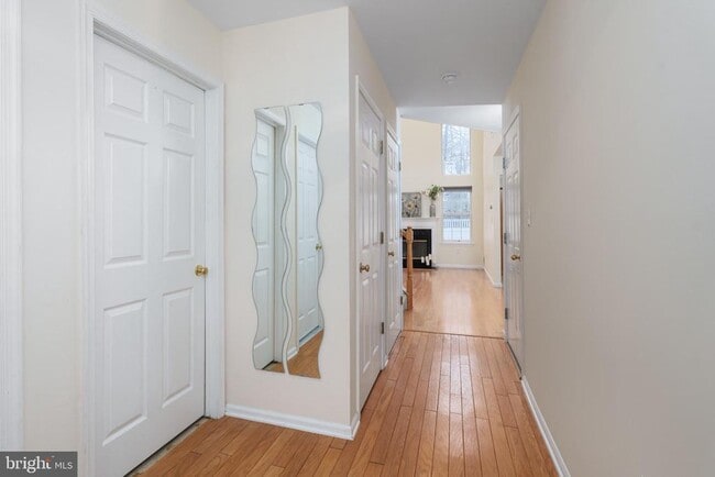 Building Photo - 610 Bollen Ct