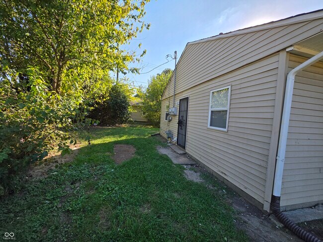 Building Photo - 2212 Norden Ct