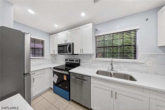 Building Photo - 5300 Treetops Dr