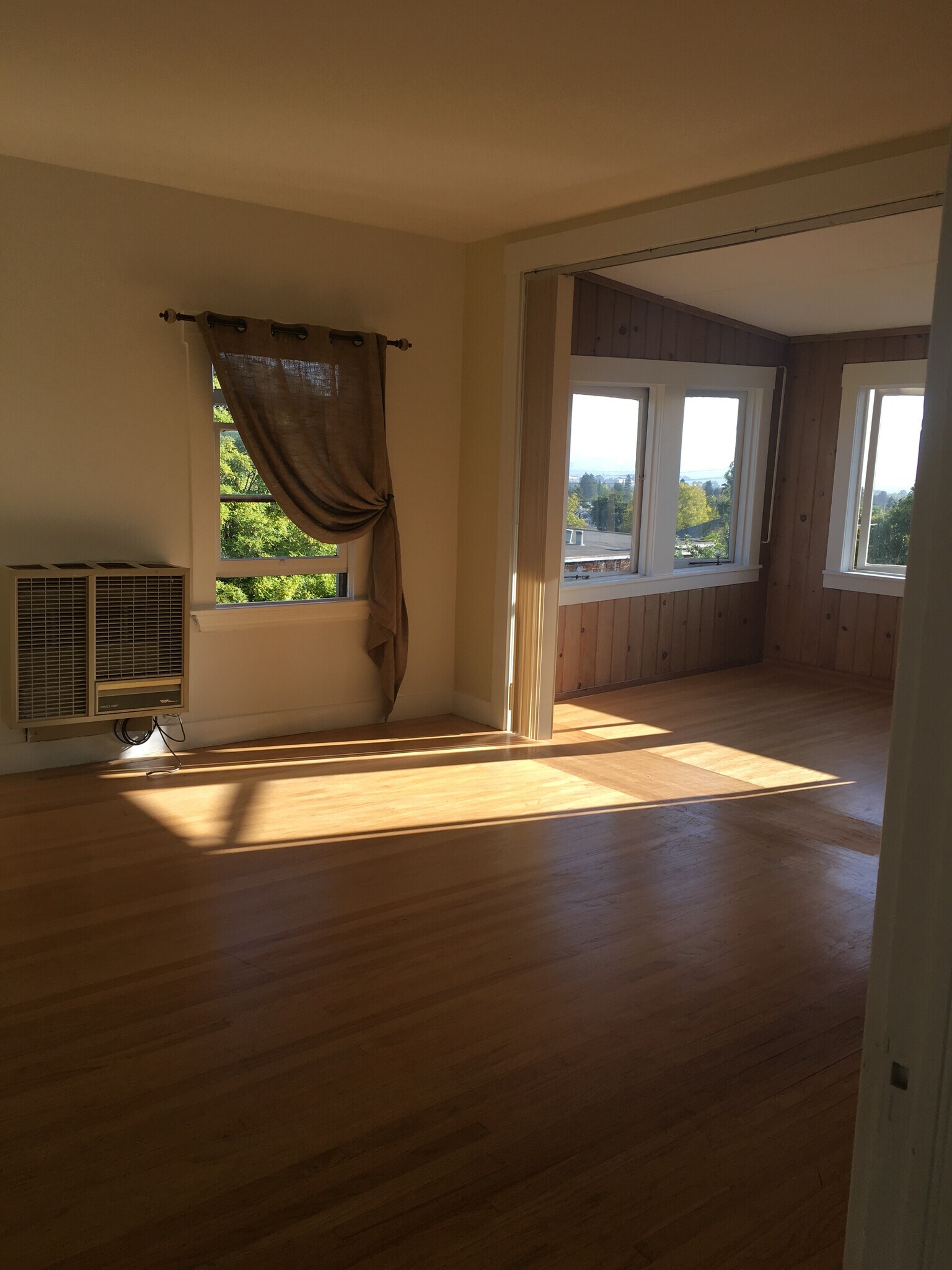 Living Room - 2240 Rose St