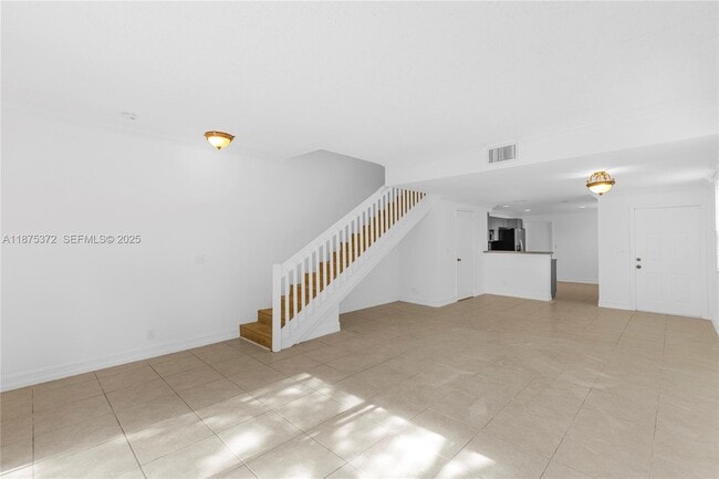 Building Photo - 1440 Coronado Rd