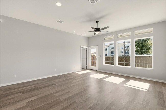 Building Photo - 2206 Luna Azul Vw