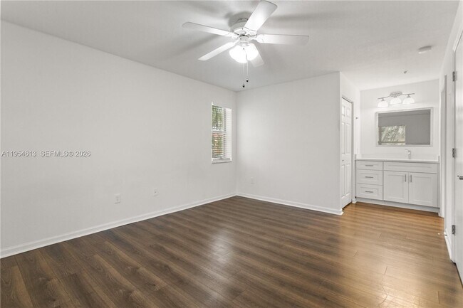 Building Photo - 5570 NW 61st St