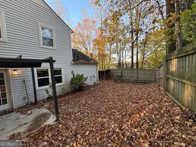 Building Photo - 5883 Brookside Dr SE