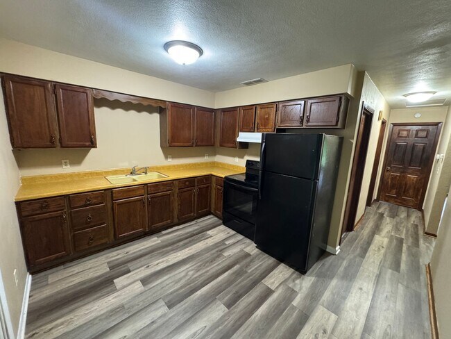 Building Photo - 908 Asbury Ct