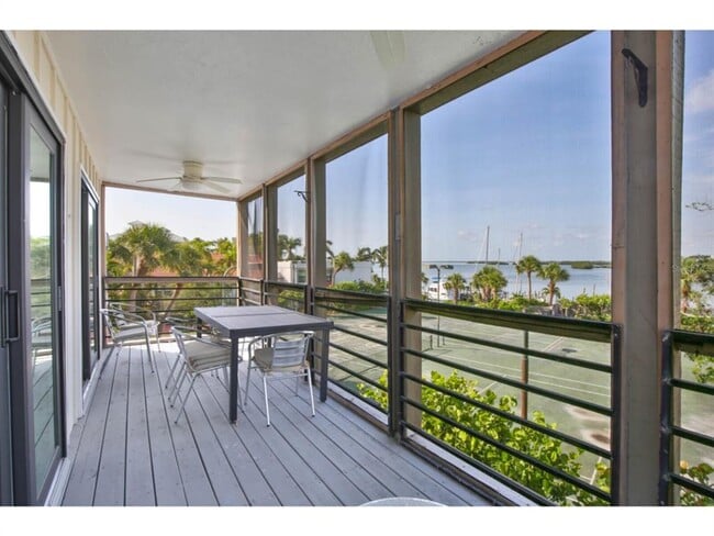 Building Photo - 3440 Gulf of Mexico Dr