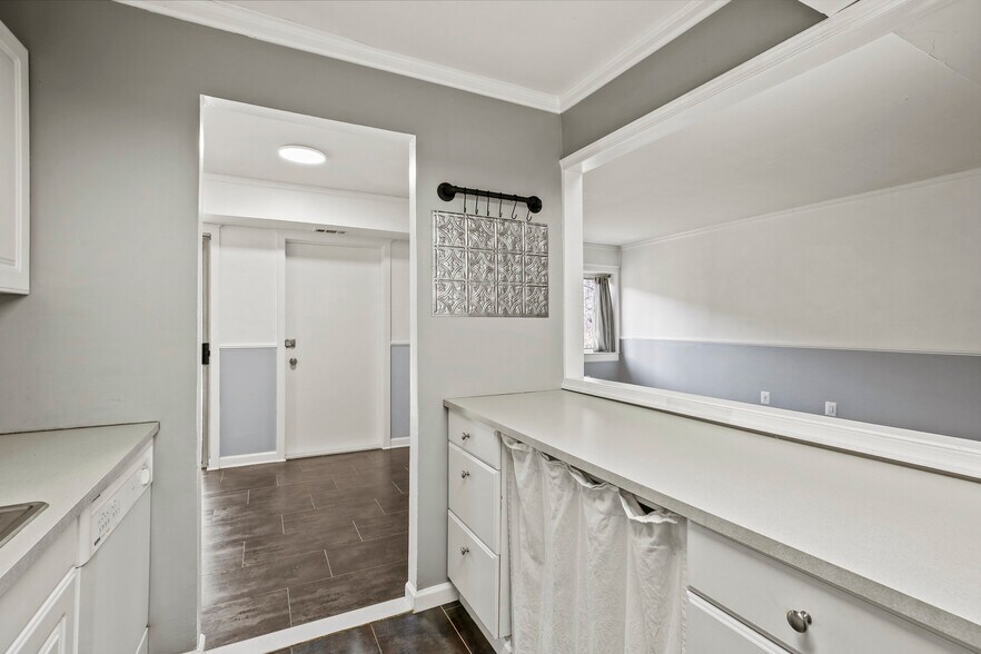 Kitchen - 5105 Crossfield Ct