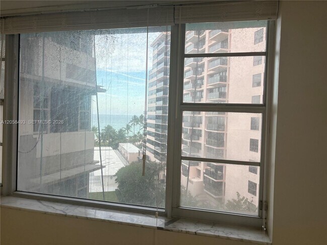 Building Photo - 5255 Collins Ave