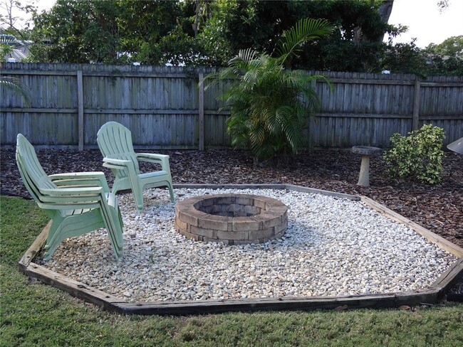 Building Photo - 3000 28th Ave N