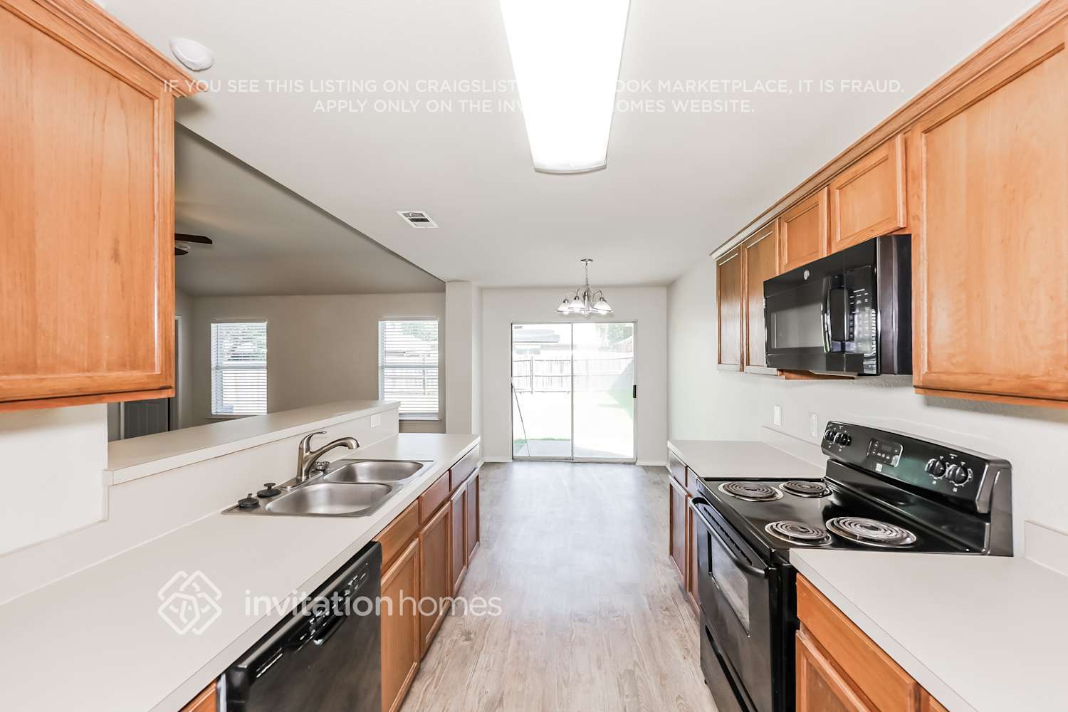 Building Photo - 1805 White Feather Ln
