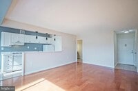 Building Photo - 2500 N Van Dorn St